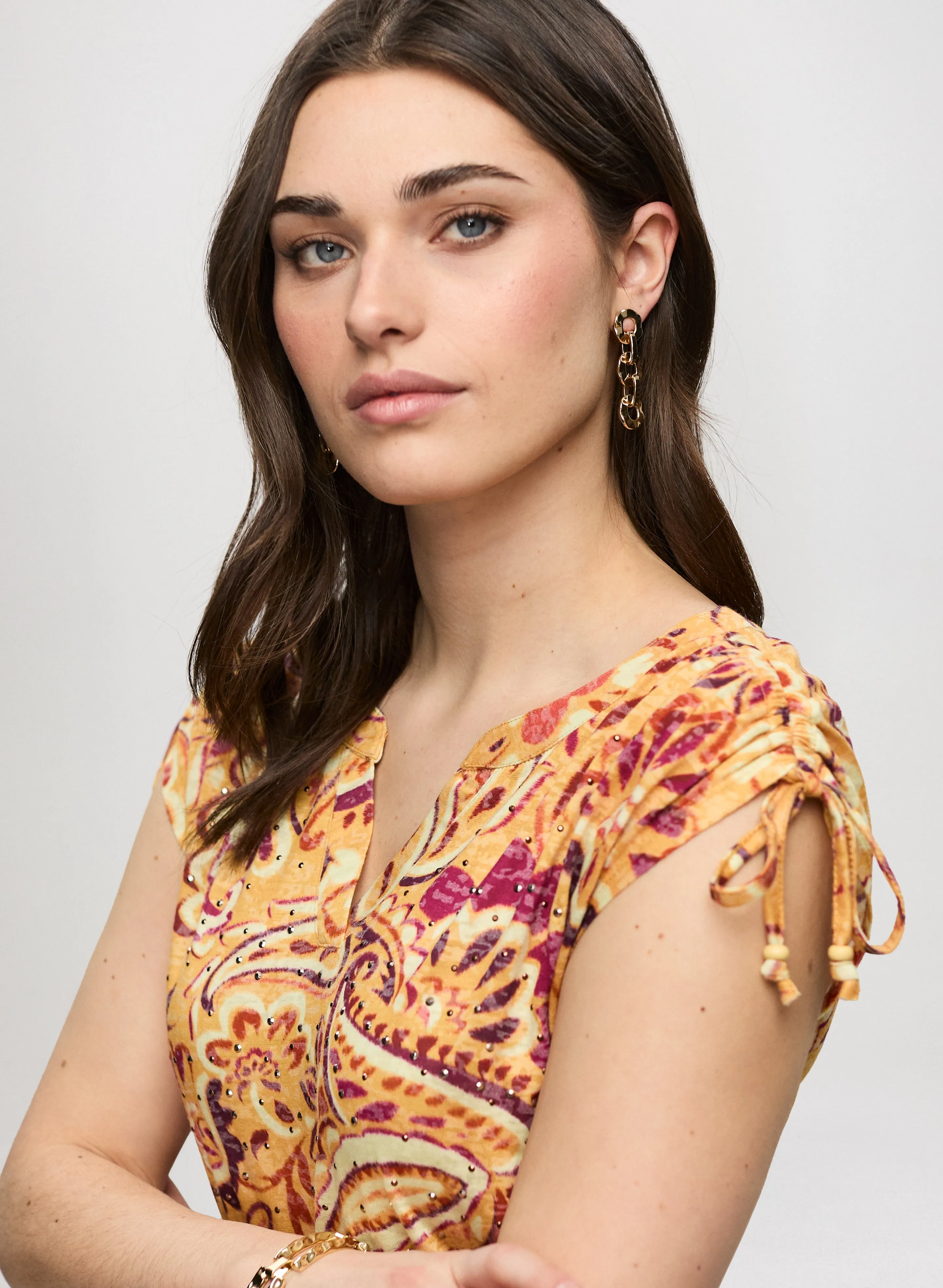Heathered Paisley Print T-Shirt