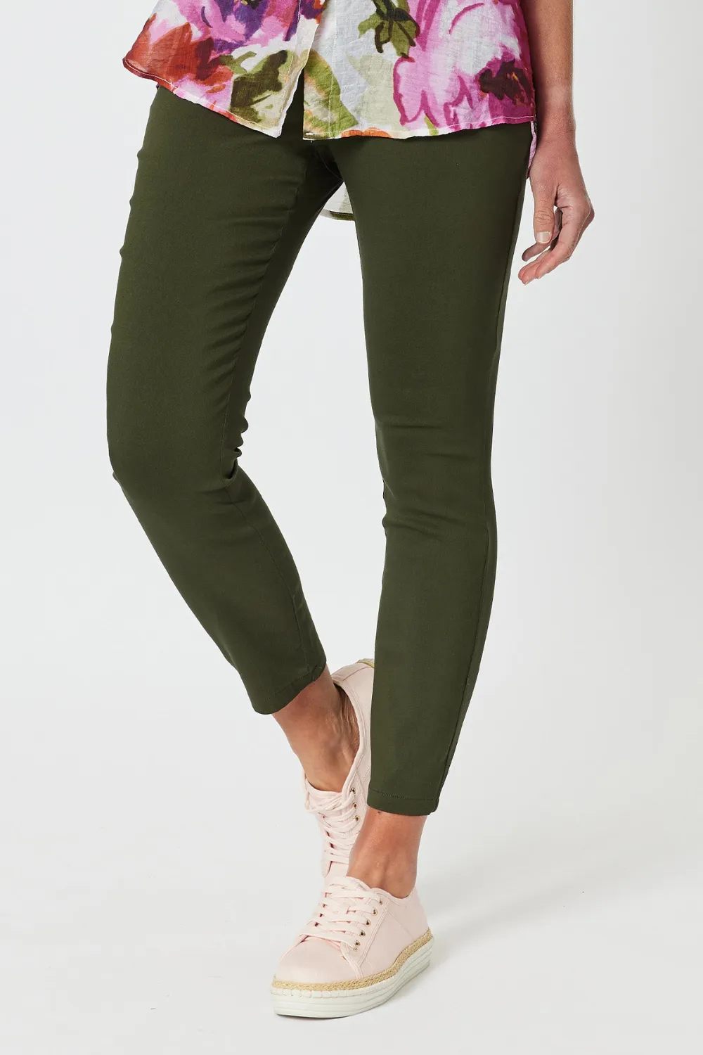 Mechanical Strength Slim Leg Pant