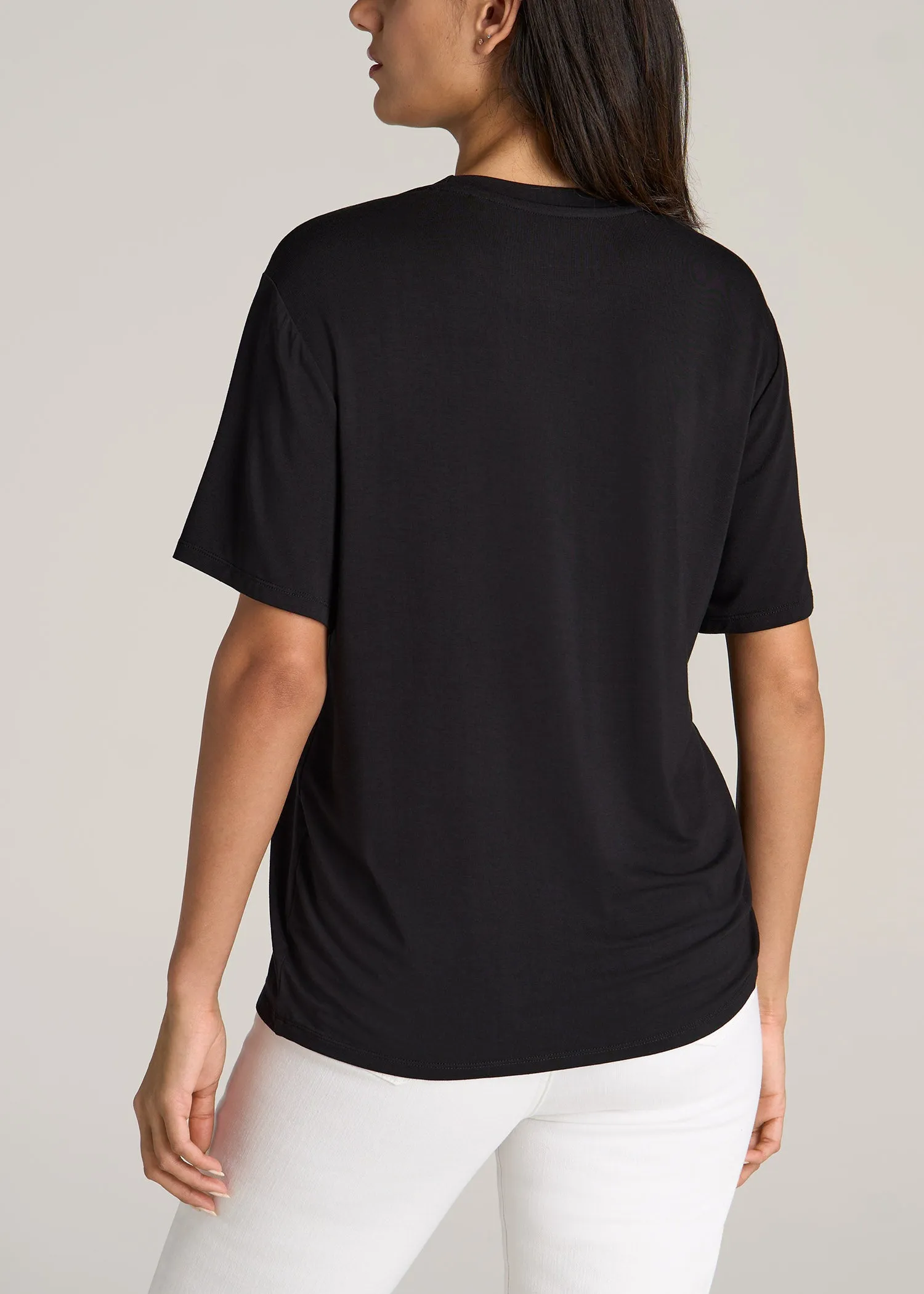 Short-Sleeve Oversized Crewneck Pocket T-Shirt for Tall Women in Black